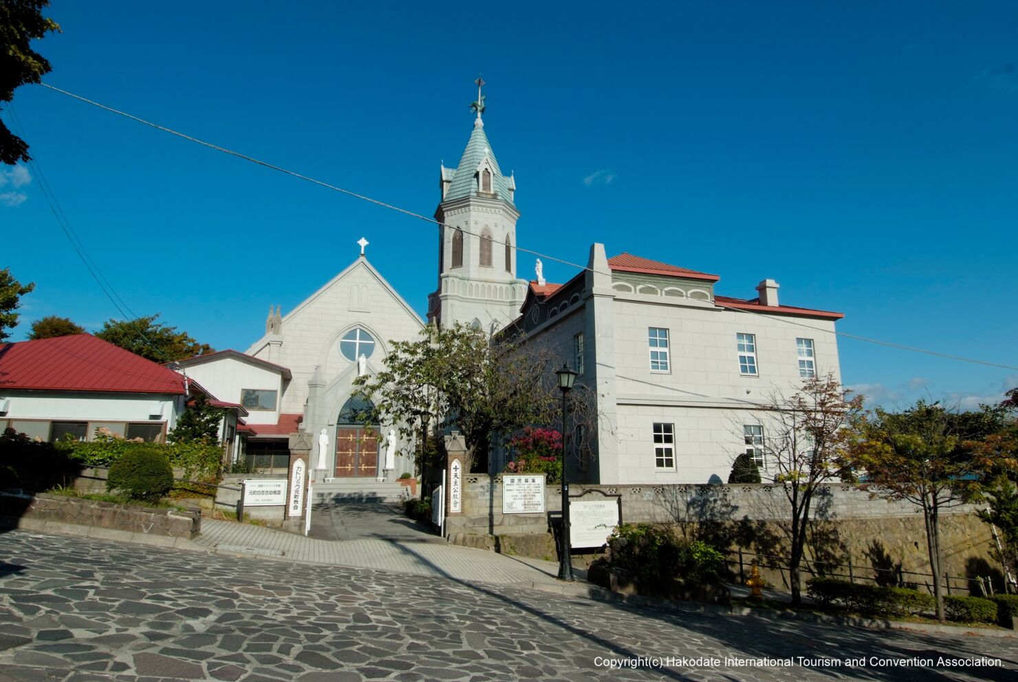 Things to do in Hakodate：Motomachi Church Group